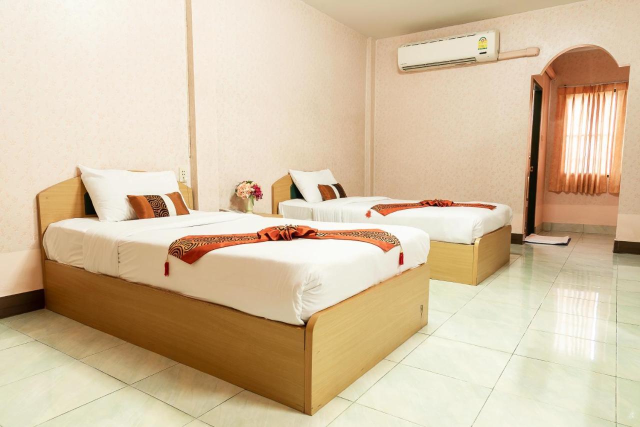 Pn Gold Resort Бангсен Екстер'єр фото